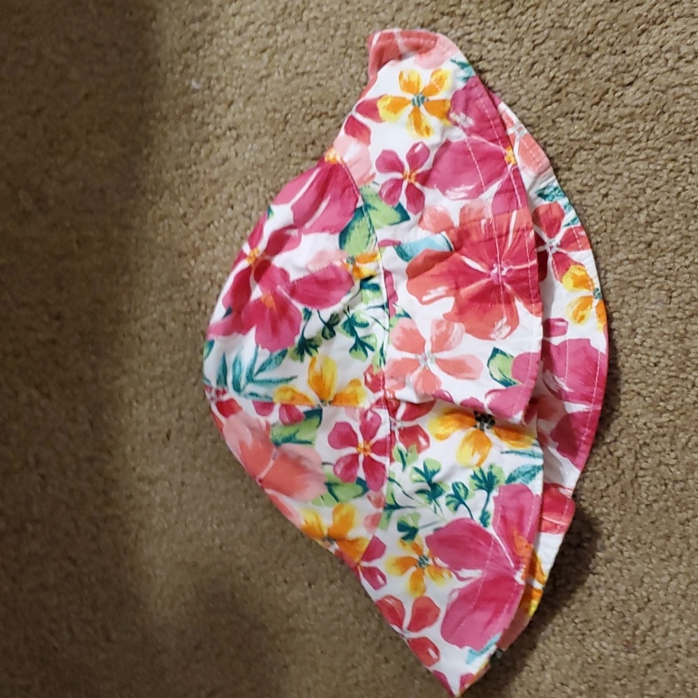 Flower bucket hat